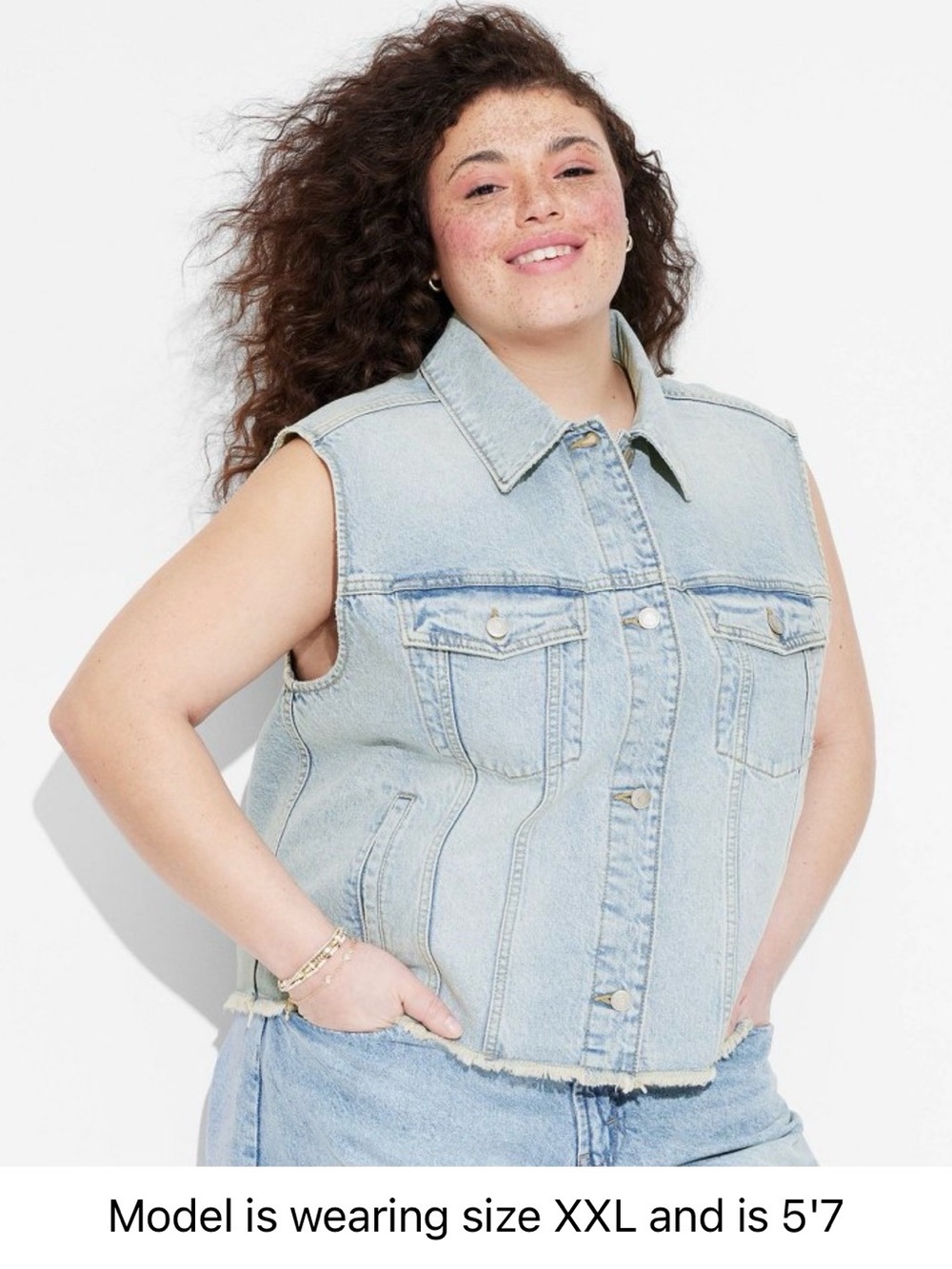 NWT Wild Fable Size M Light Wash Denim Sleeveless Vest. Frayed hem. Button down.